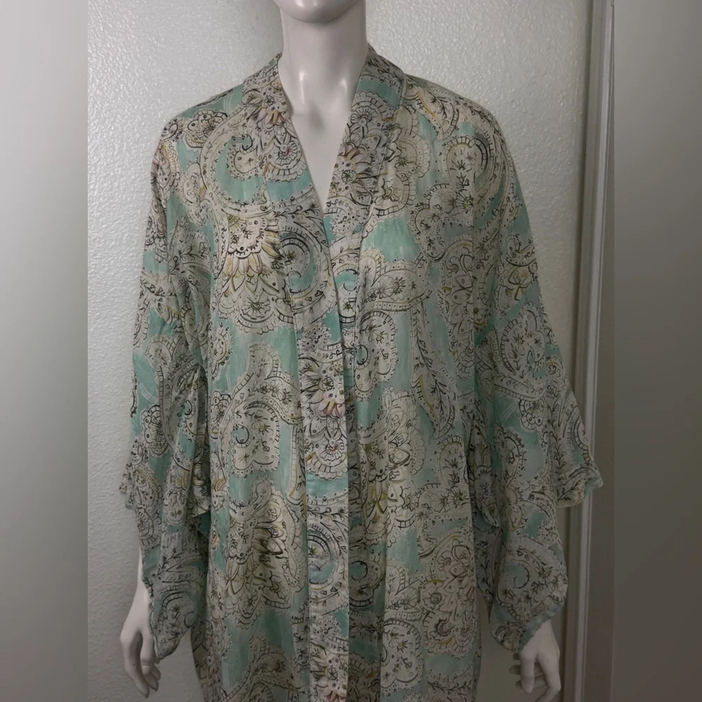 Zara Elegant Paisley Kimono Robe Size Medium C-31
